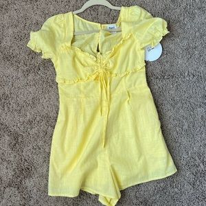 Princess Polly romper new with tags size 4